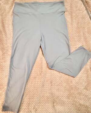 Fabletics High-Waisted Athletic Leggings Light Gray - 3XL